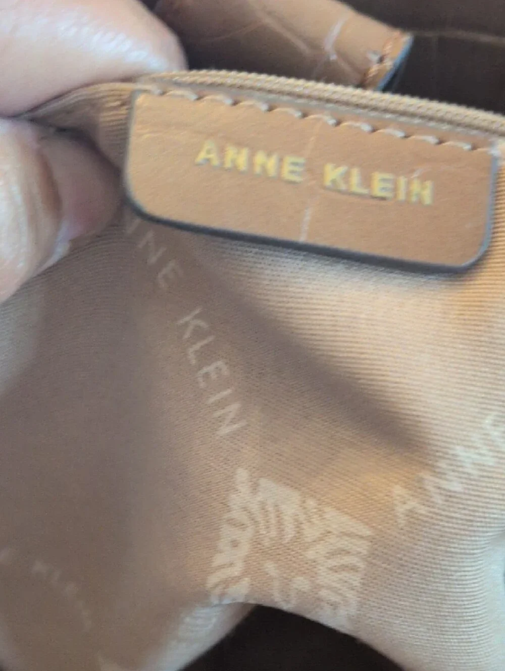 Anne Klein vintage 80s Croc-Embossed Satchel in Tan with Gold Hardware